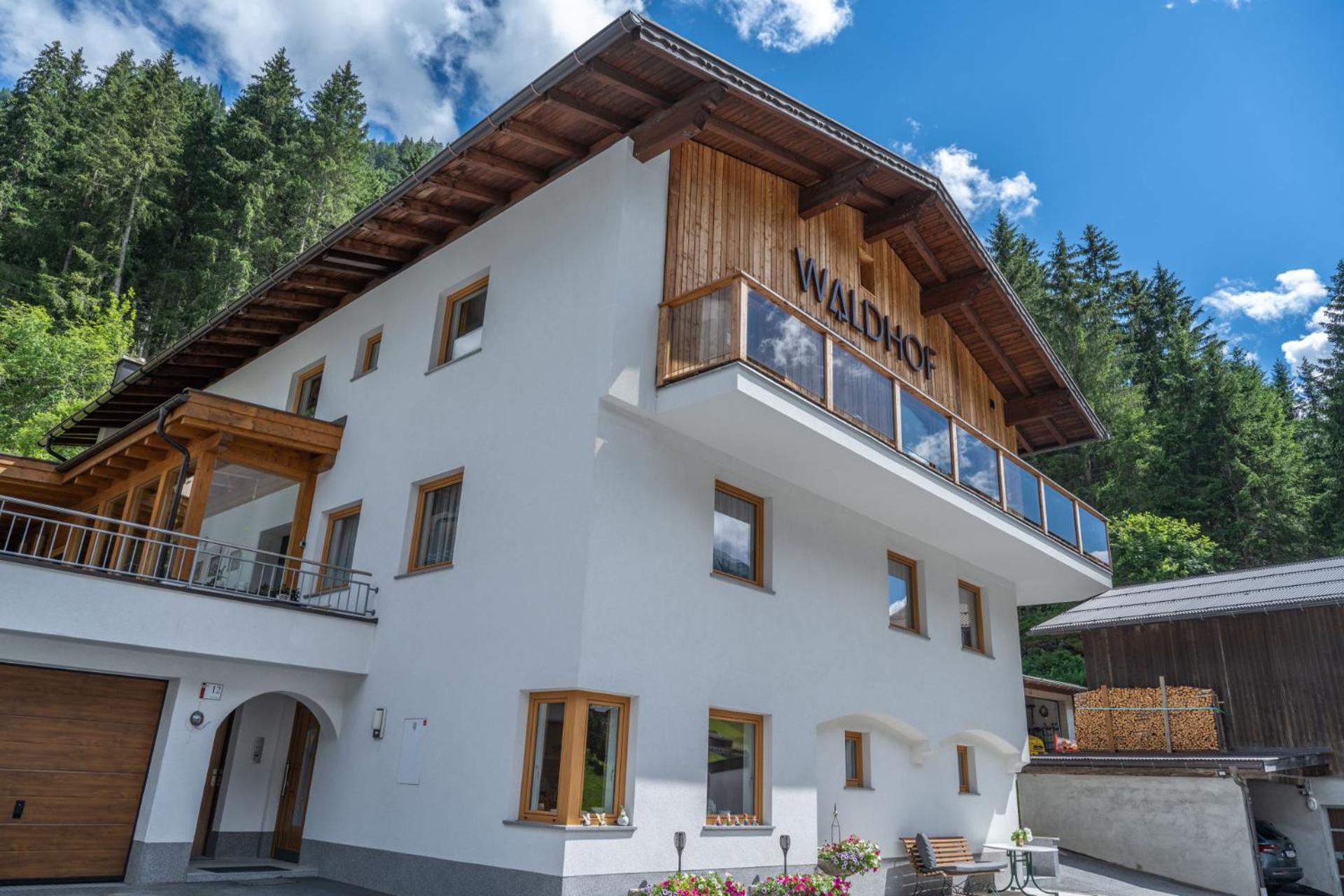 Haus Waldhof Hotell Ischgl Exteriör bild