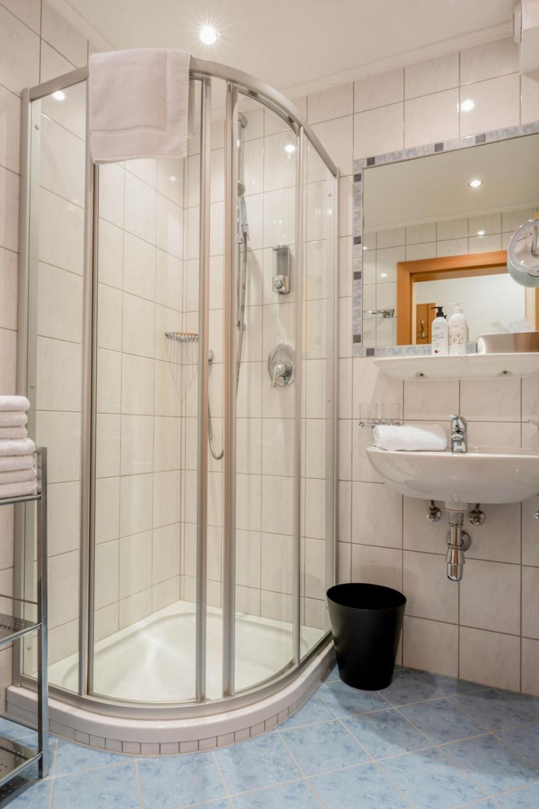 Haus Waldhof Hotell Ischgl Rum bild