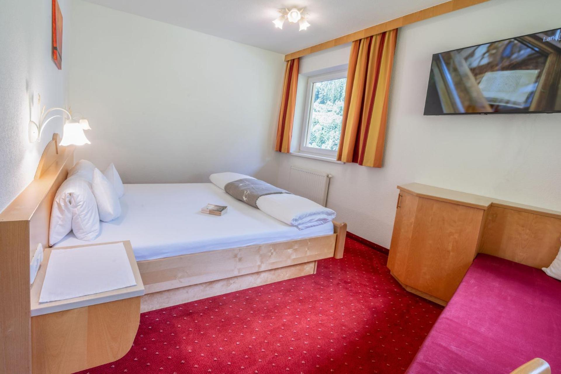 Haus Waldhof Hotell Ischgl Exteriör bild