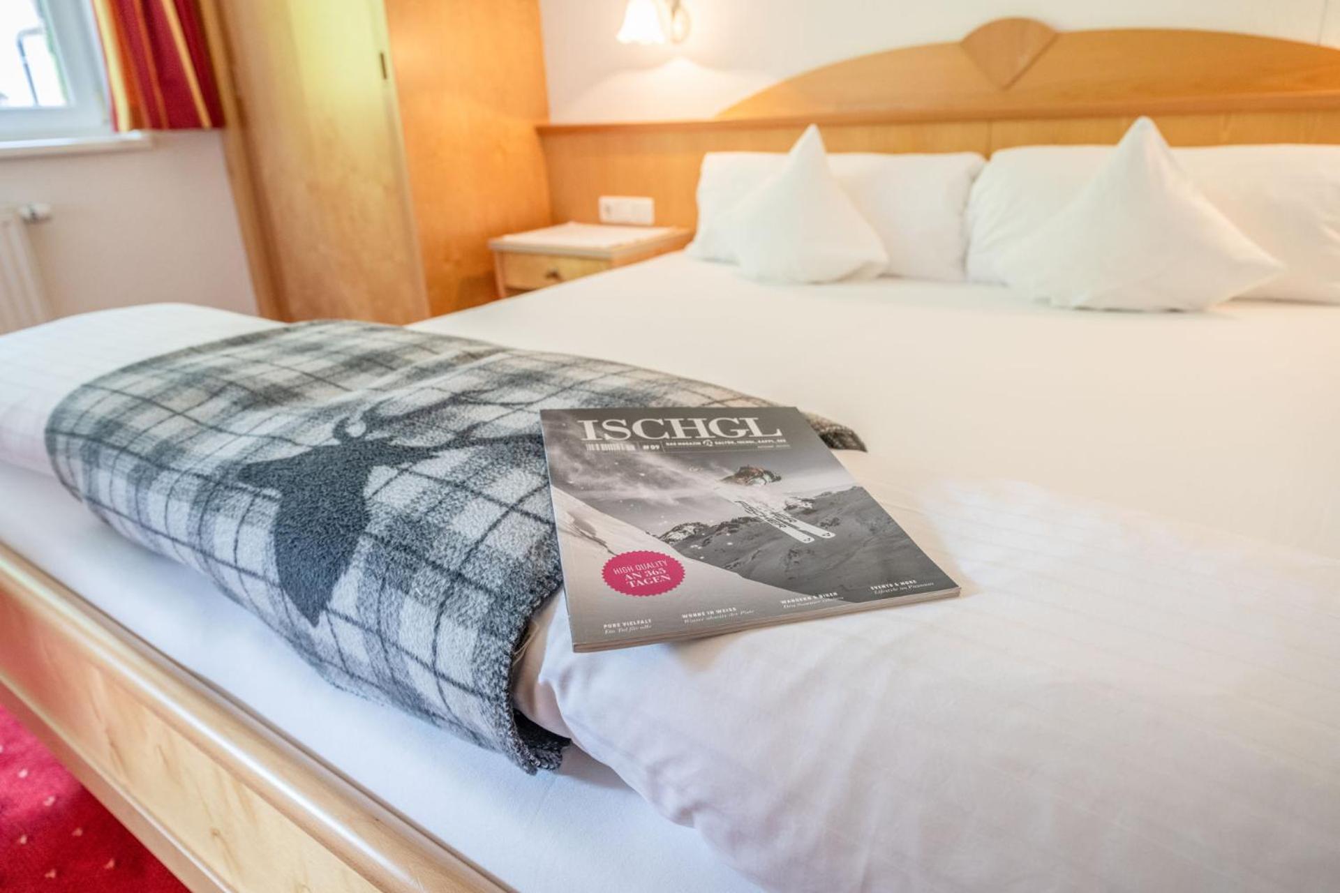 Haus Waldhof Hotell Ischgl Exteriör bild