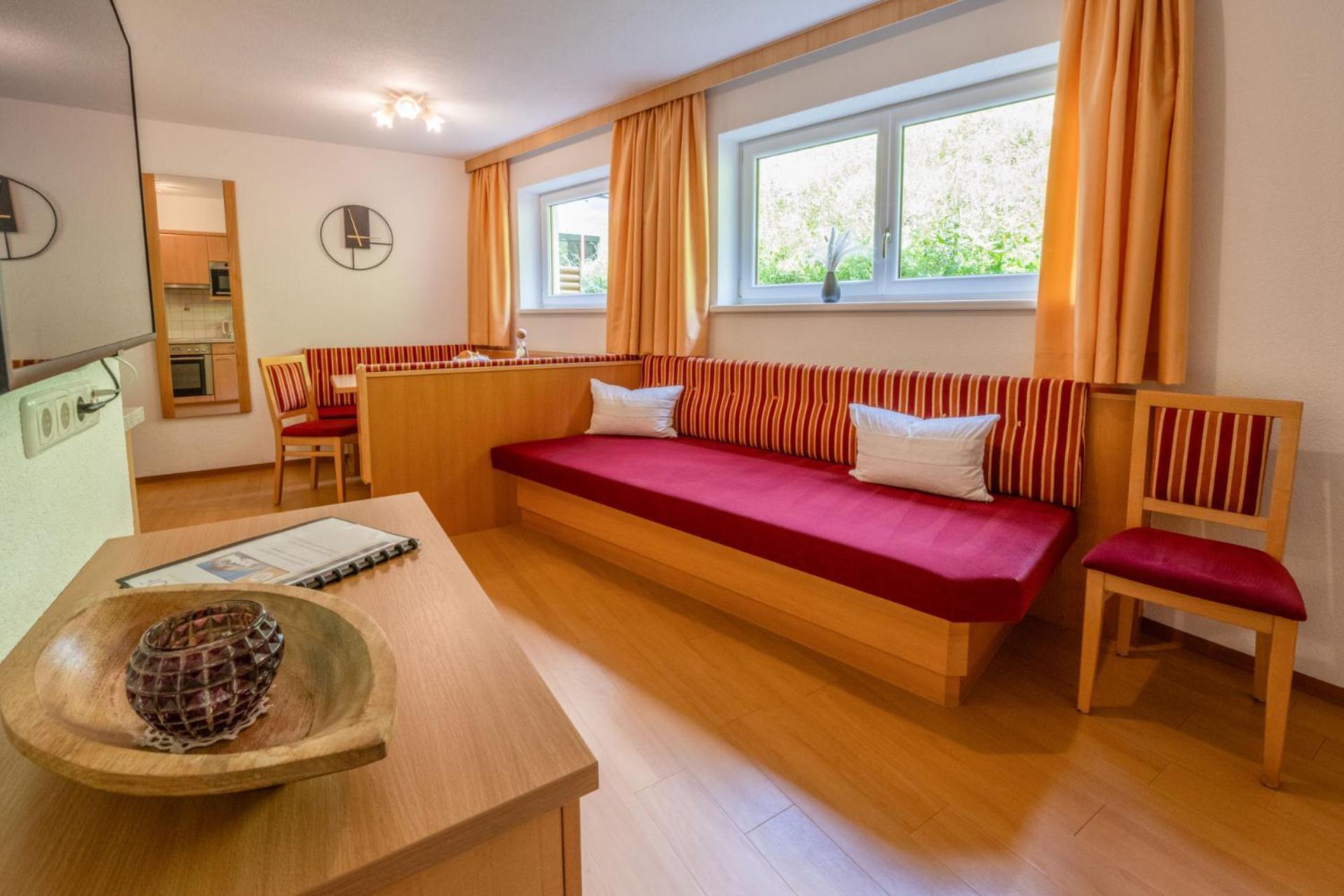 Haus Waldhof Hotell Ischgl Exteriör bild